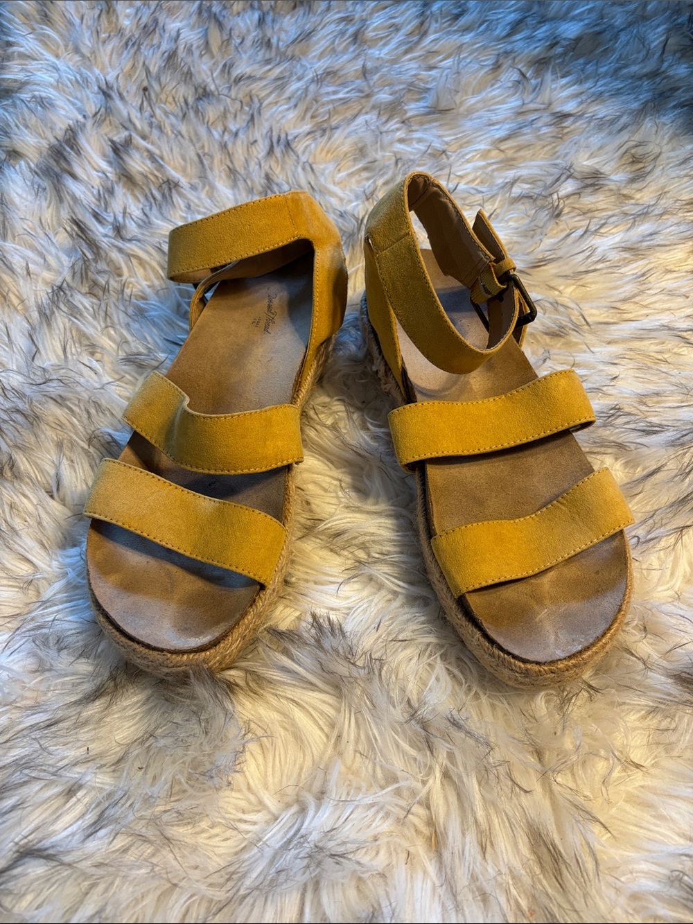 Universal Thread Yellow Suede Platform Sandals